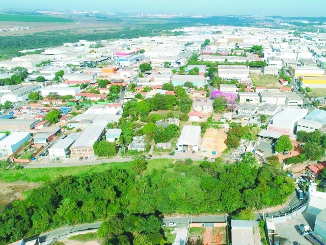 Nos últimos 12 meses, o município exportou US$ 832,42 milhões