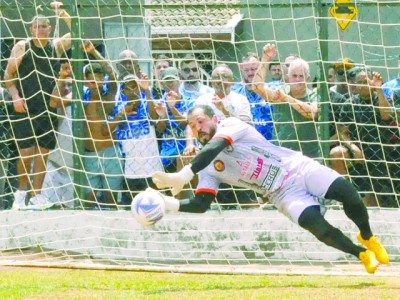 Mastiga Samba vence nos pênaltis e é tetracampeão da Elite do Amador