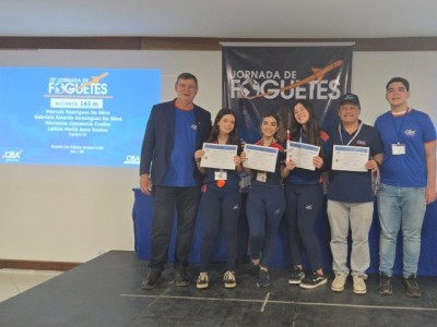 Branta torna-se bicapeã da Olimpíada Brasileira de Foguetes