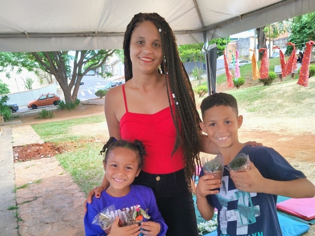 Bruna, Larissa e Pedro