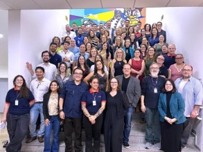 Fiec encerra comemorações de 40 anos com noite de homenagens e lançamento de mural artístico