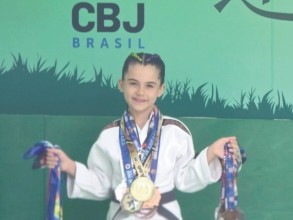 Duda Stocco, de apenas 7 anos, se destaca no judô e acumula resultados impressionantes
