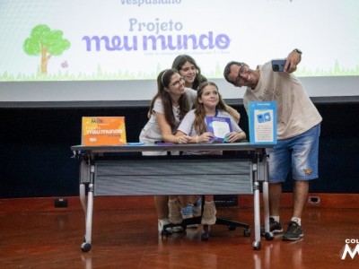 Colégio Meta promove inesquecível noite de autógrafos dos estudantes
