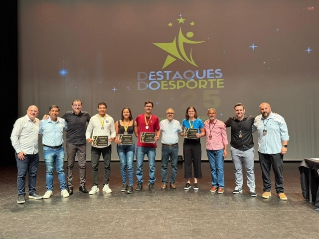 Centenas de atletas foram premiados e reconhecidos nesta noite especial.