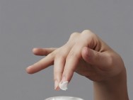 Pele 40+: um guia de acertos para uma rotina mais inteligente e madura