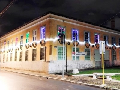 Edição Especial de Natal da Feira de Antiguidades & Curiosidades acontece neste domingo em Itu