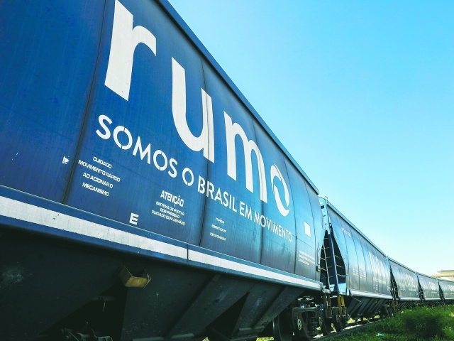 Os interessados podem enviar currículos diretamente no site