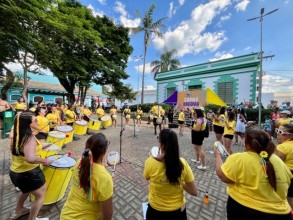 Com Futfolia, bonecões gigantes, desfiles e mais, região de Campinas comemora o Carnaval 2026
