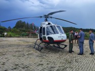 Águia 18 resgata ciclista perdido em área de mata