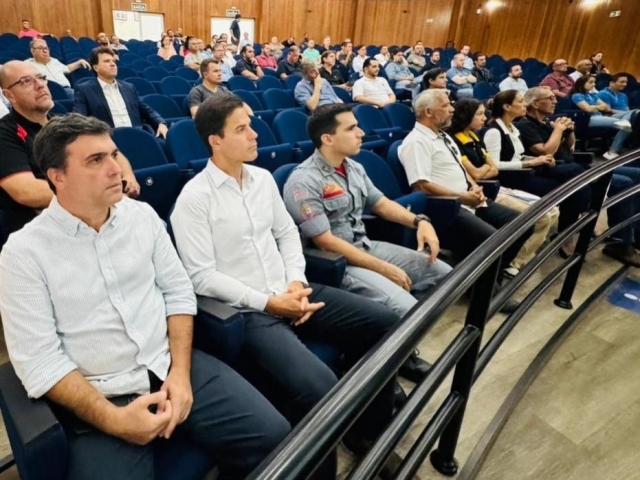 Encontro com empresários no Auditório da Prefeitura