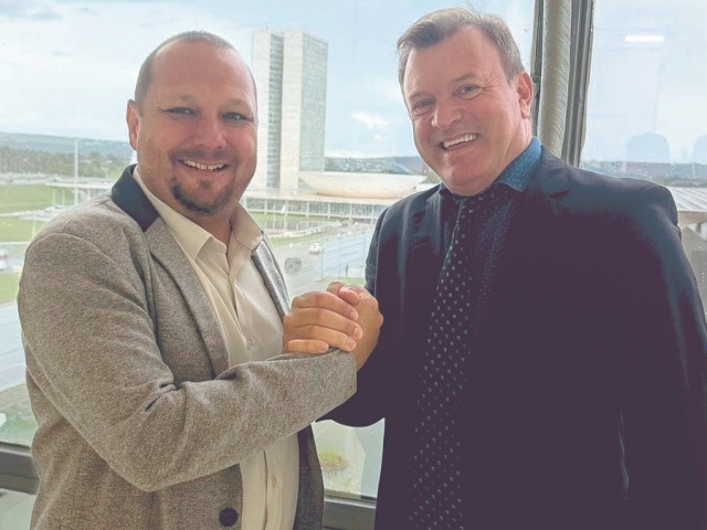 Tato Bicudo com o Humberto Tobé, assessor de Alexandre Padilha