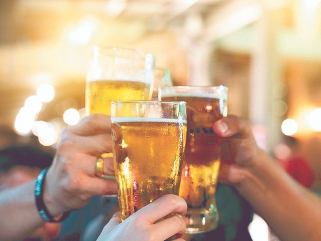 A abstinência ao álcool também tem impacto na saúde nutricional. 