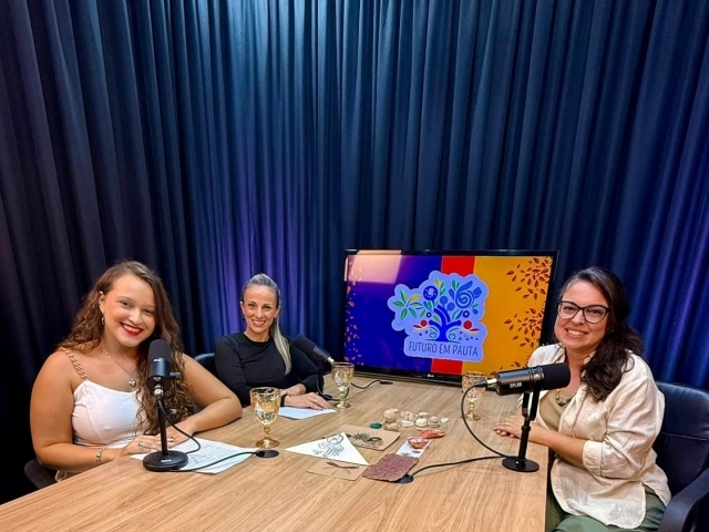 Denise Paspardelli com Gabi Domingues e Flávia Girardi