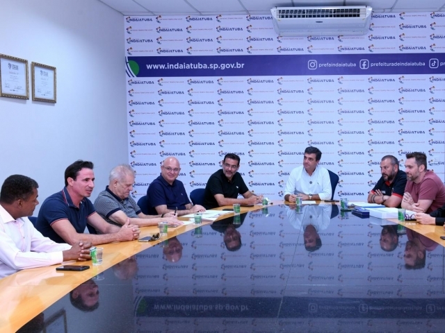 Prefeito Dr. Custódio Tavares empossa e reúne os novos membros do Conselho Municipal de Esportes em Indaiatuba