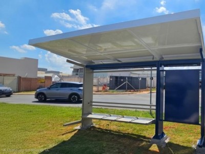 Indaiatuba inicia instalação de novo modelo de abrigos para passageiros do transporte coletivo
