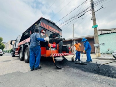 Operação tapa-buraco avança por diversos bairros e reforça segurança viária em Indaiatuba