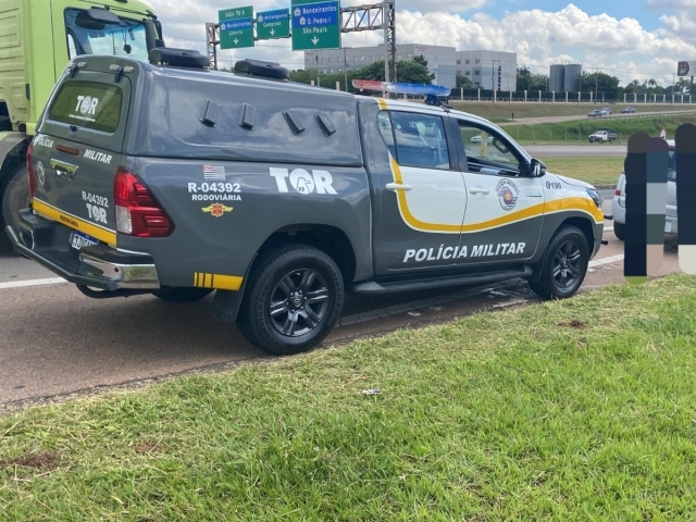 Polícia Rodoviária prende casal com carga ilegal avaliada em R$ 180 mil na Santos Dumont