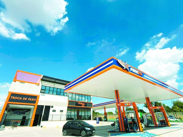 Mais do que um ponto de abastecimento, o empreendimento foi concebido como um complexo comercial, reunindo diferentes serviços em um único espaço em Indaiatuba