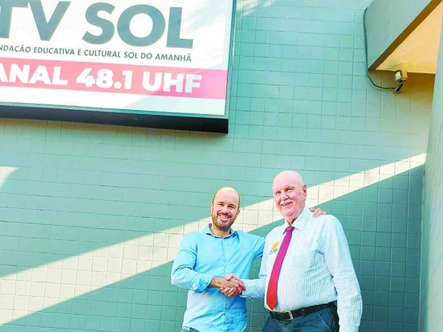 À frente da Prefeitura, criou a Guarda Municipal e a FIEC