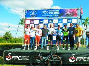 Cerca de 500 atletas participam da 74a  Prova Ciclística 1o de Maio