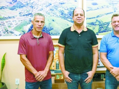 Com apoio do deputado Ribamar, Elias Fausto conquista R$ 400 mil