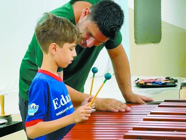 Projeto traz aulas de música gratuitas para crianças de 5 a 12 anos