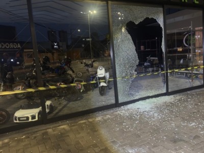 Suspeito é abordado após furto com arrombamento na Avenida Presidente Vargas