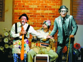Palhaço Tubinho traz circo-teatro com dramas e comédias 