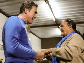 Denis Andia reforça compromisso com trabalho local