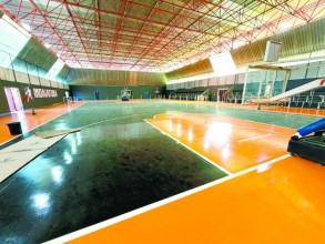 Revitalização de quadra fortalece treinos do basquete sobre rodas