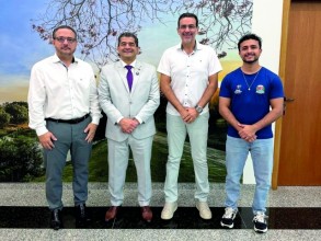 Rei Pelé sedia torneios de elite do judô 