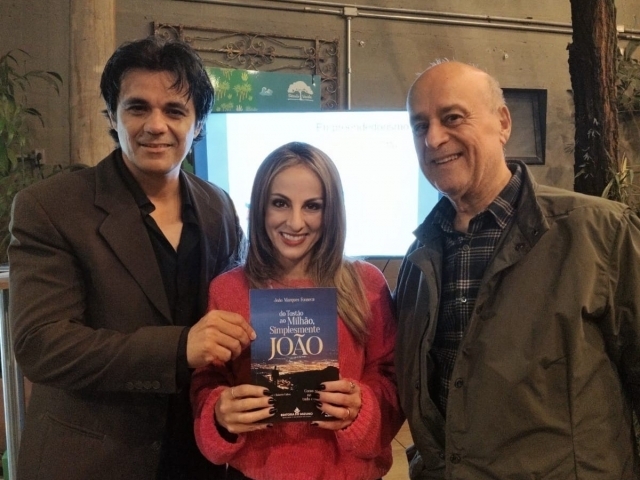 Jon Brodsky, Flávia Girardi e João Marques da Academia de Letras de Indaiatuba