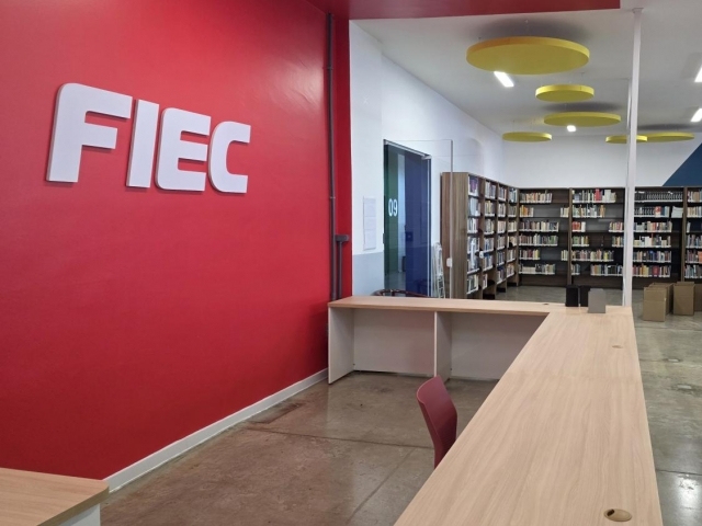 Imagem da biblioteca da Fiec