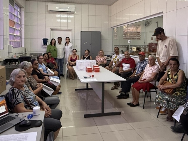 Programa municipal já entregou 841 aparelhos auditivos a 422 pacientes em Indaiatuba em 2026.